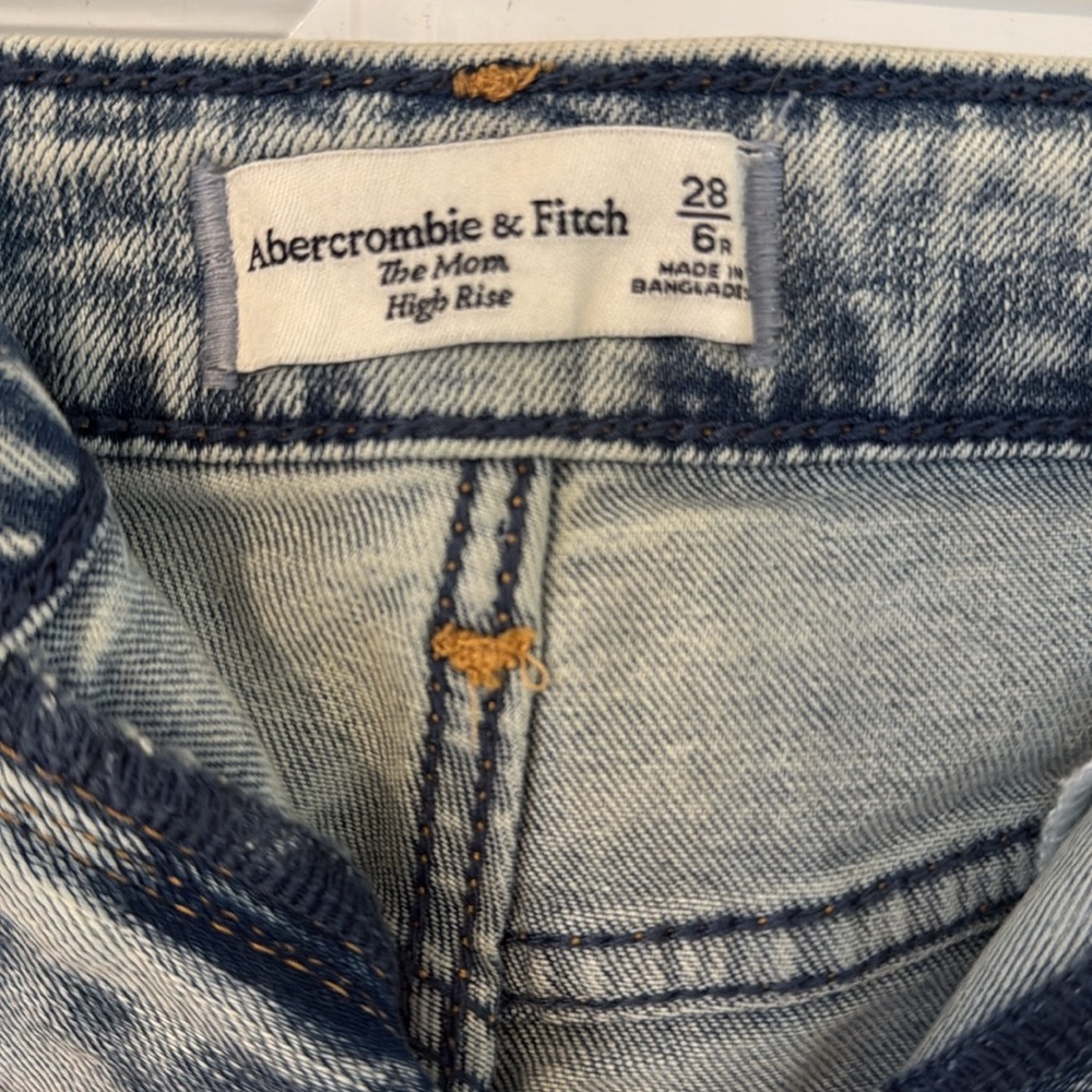 Abercrombie Mom High Rise Jean